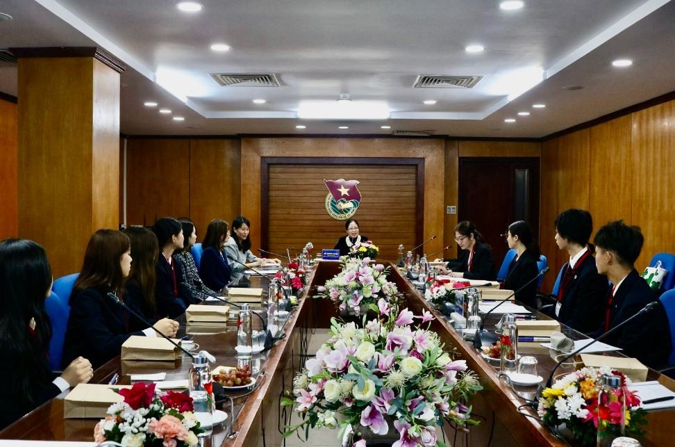 vietnamese japanese youth meet to boost cooperation