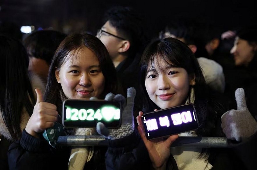 New Year Atmosphere Around the World