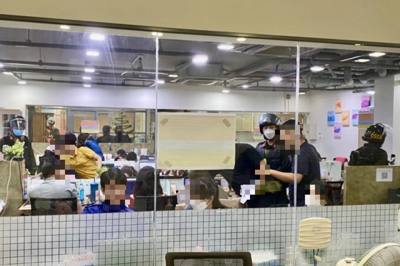 vietnam police arrest over hundreds of suspects in loan shark ring allegedly run by chinese