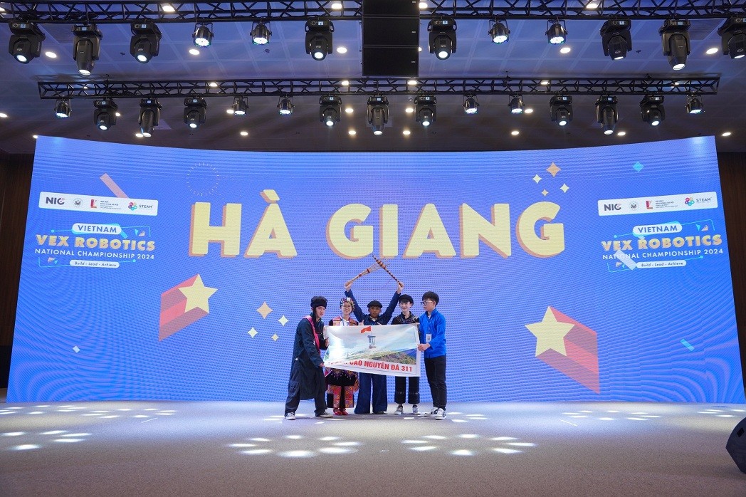 more students take park in vietnam vex robotics national championship 2024