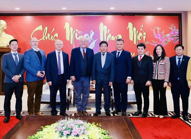 hanoi enhances cooperation with ile de france region in clean water supplies