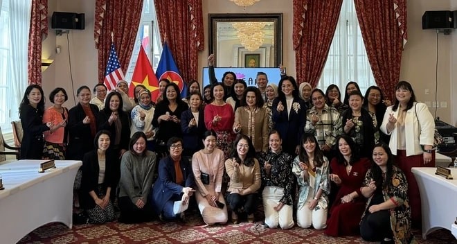 ASEAN Spouses Event Bring Vietnamese’s Chung Cake To US
