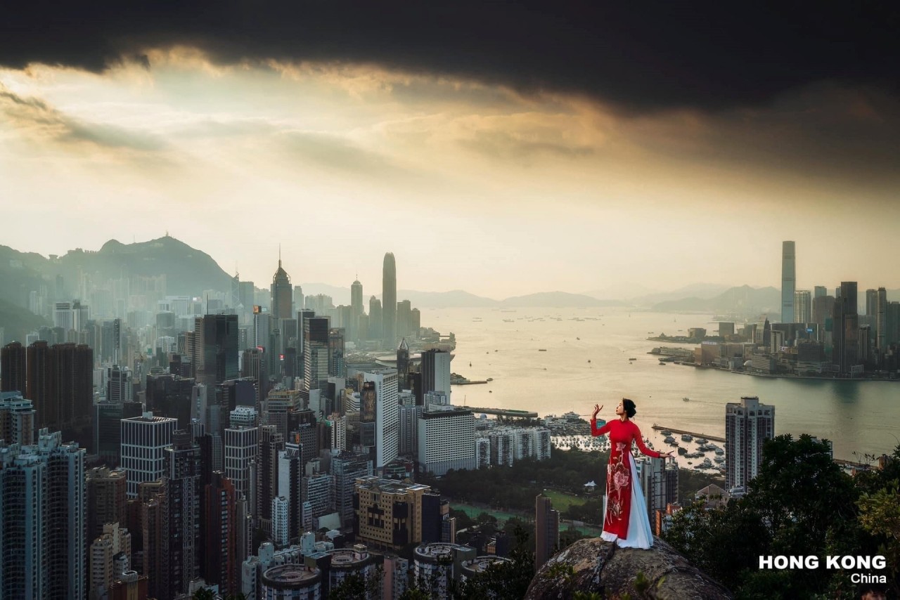 Vietnamese Couple Models Ao Dai Across The Globe