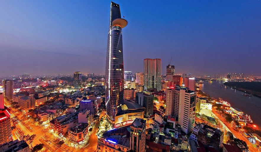 The Ho Chi Minh City People's Committee holds a ceremony to receive the certificate of membership of the UNESCO Global Network of Learning Cities. (Photo: VNA)