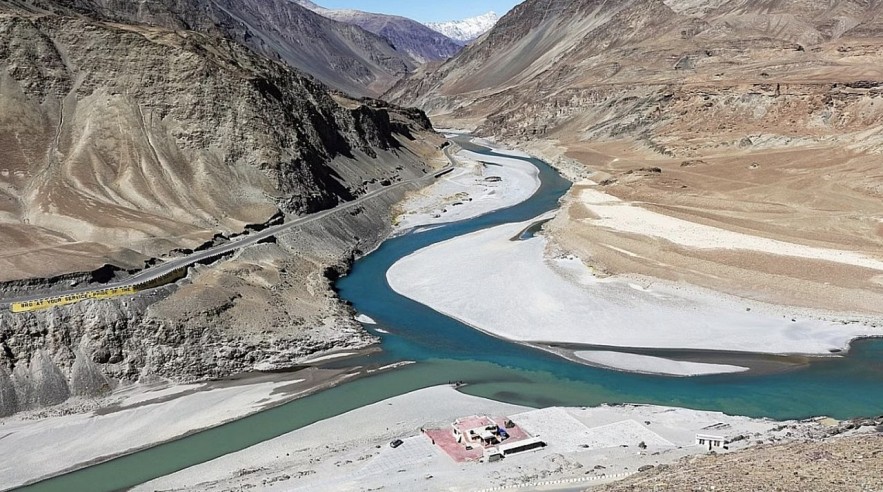 Delayed Decision Making, Climate Change and Technological Progress – Factors that Beg Rethinking the Indus Water Treaty Delayed Decision Making, Climate Change and Technological Progress – Factors that Beg Rethinking the Indus Water Treaty