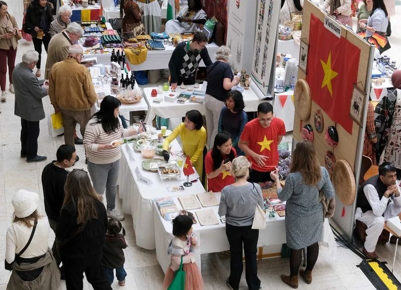 Vietnamese booth at the fair.