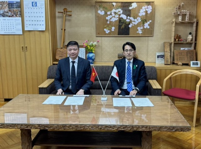 vietnam japan sign mou in forestry management cooperation