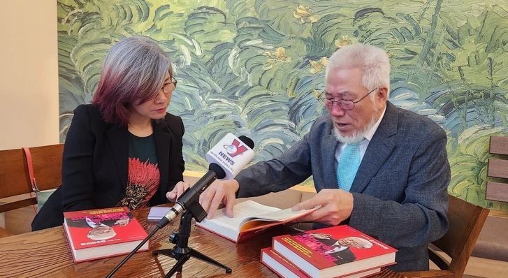 book on party leader nguyen phu trong published in rok