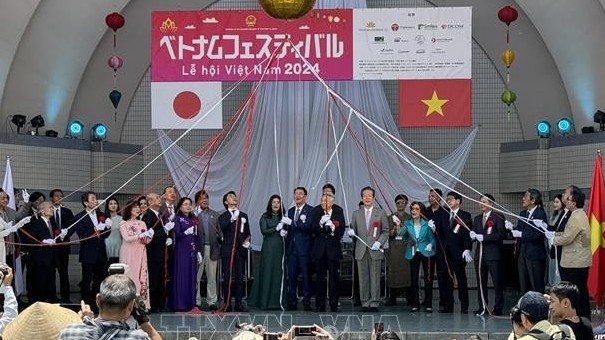 vietnam news today jun 2 outstanding opportunities for vietnam to become regional logistics center