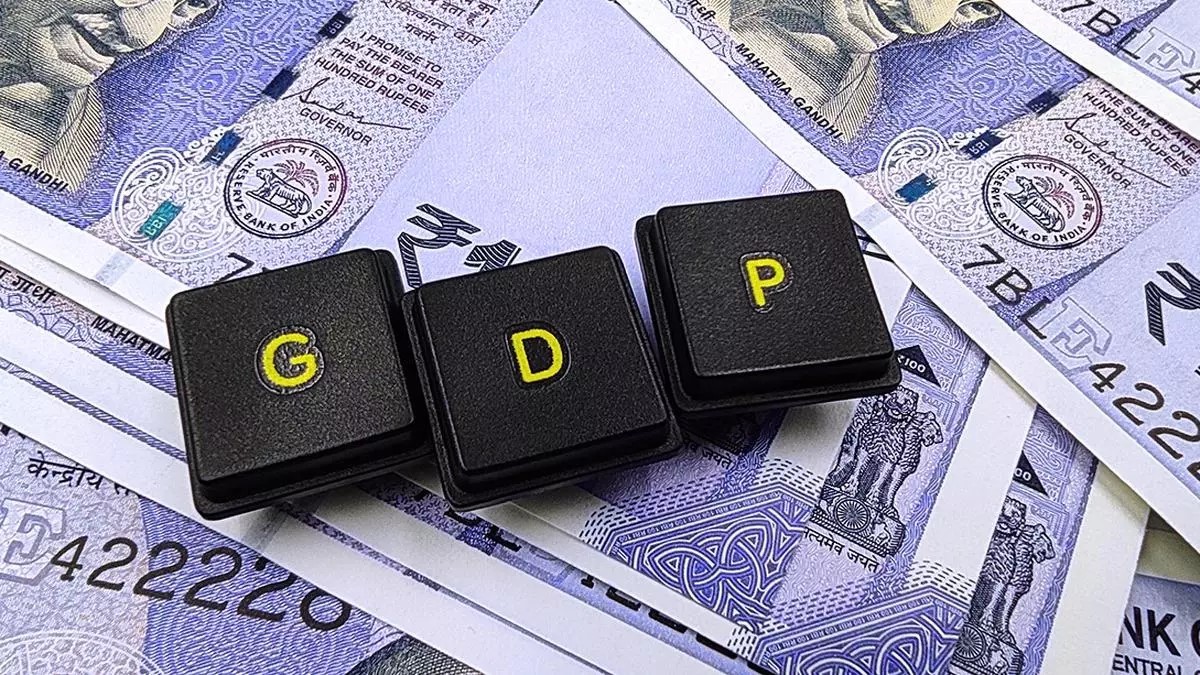 indias gdp set to reach 4 trillion eyes 5 trillion amid global challenges sanjeev sanyal