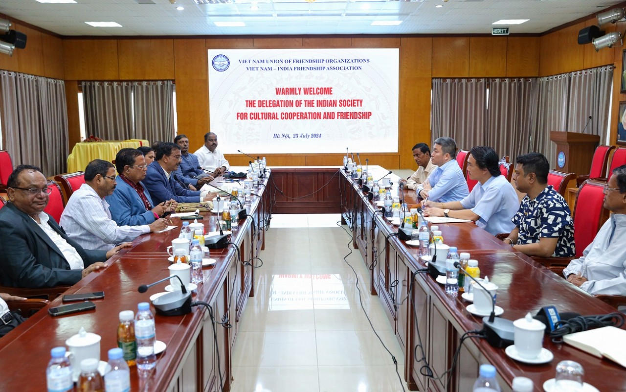 vufo and iscuf discuss to expand fields of cooperation