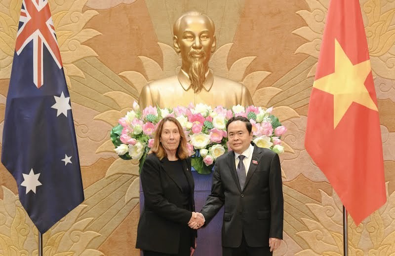 vietnam news today aug 24 australian senate presidents visit to deepen ties between legislatures