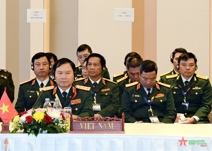 vietnam participates in asean chiefs of defense forces meeting