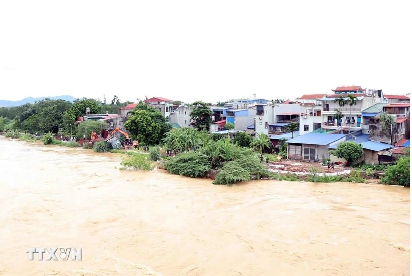 vietnam news today sep 11 vietnam china unite to tackle red river flooding after typhoon yagi