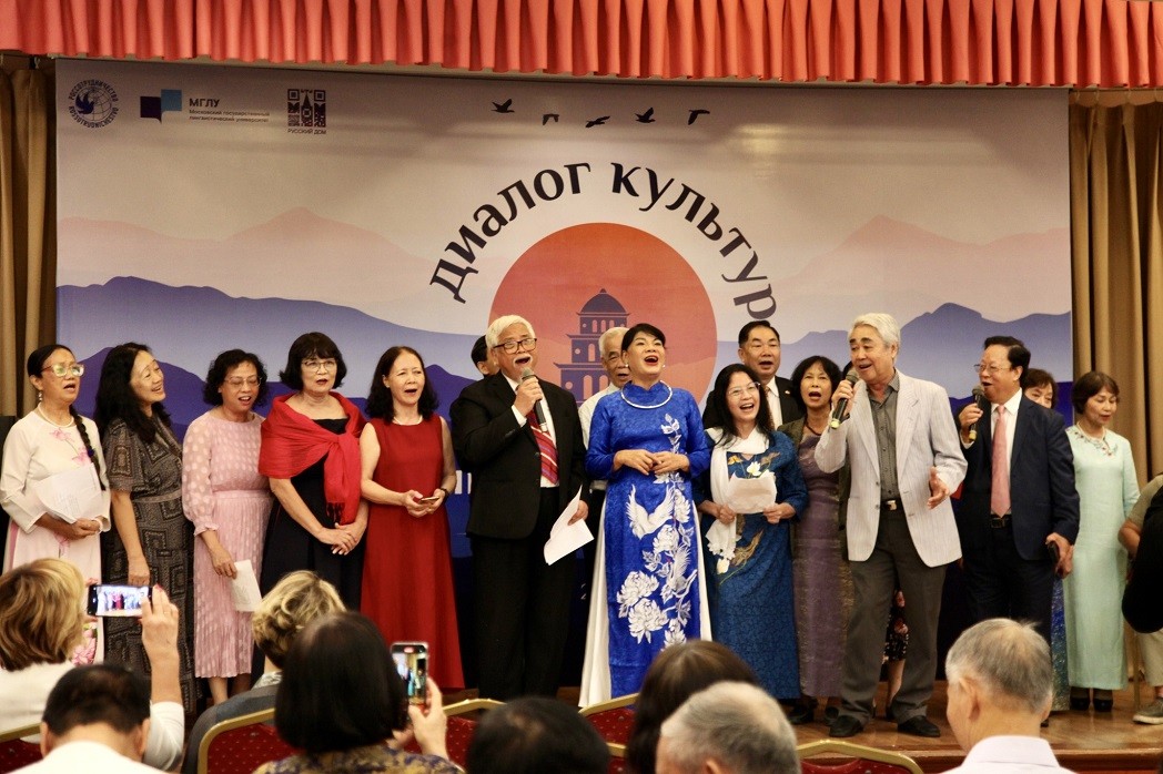 vietnamese alumni bridge vietnam russia ties