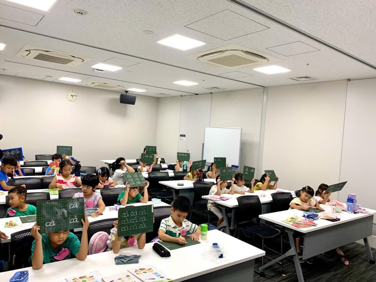 cay tre school preserves vietnamese in japan