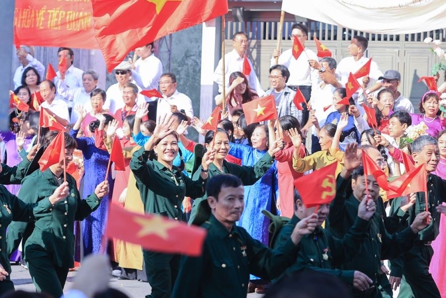 A unique presentation of the Vietnamese Mother Goddess worship, featuring remarkable ceremonial performances, was also part of the event. (Photo: VGP/Nhat Bac) A unique presentation of the Vietnamese Mother Goddess worship, featuring remarkable ceremonial performances, was also part of the event. (Photo: VGP/Nhat Bac)