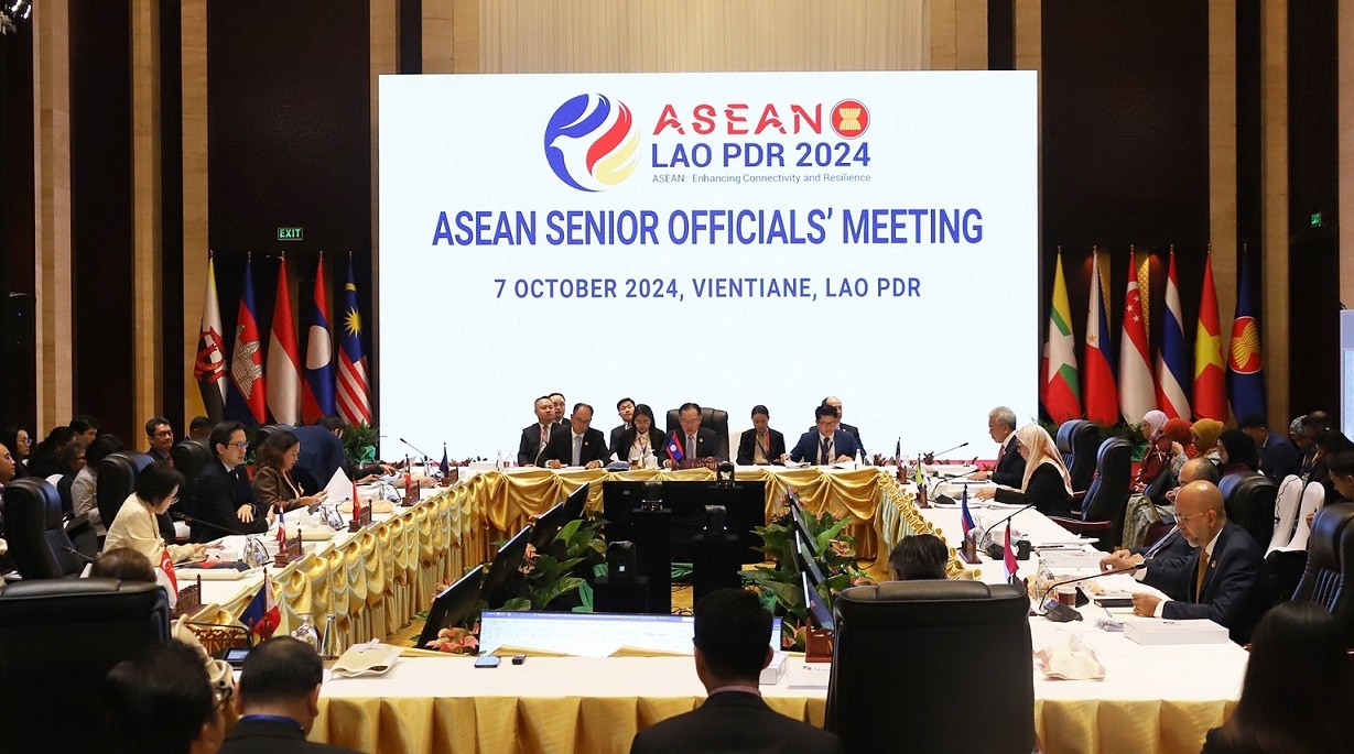 vietnam contributes to the success of 44th 45th asean summits