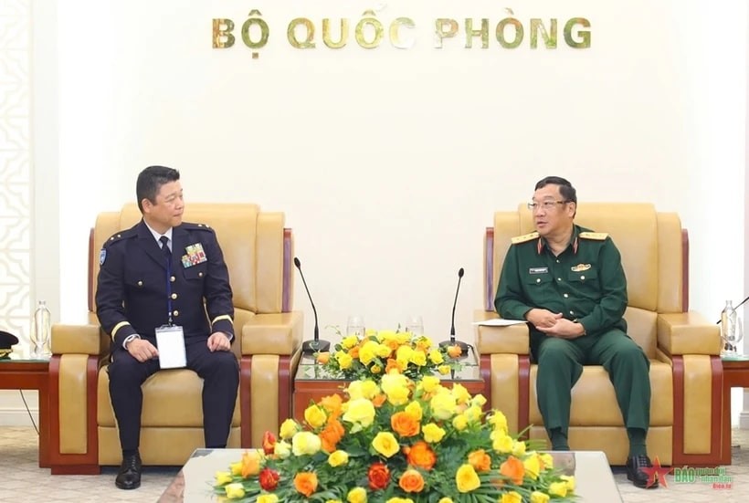 vietnam japan step up defence friendship cooperation