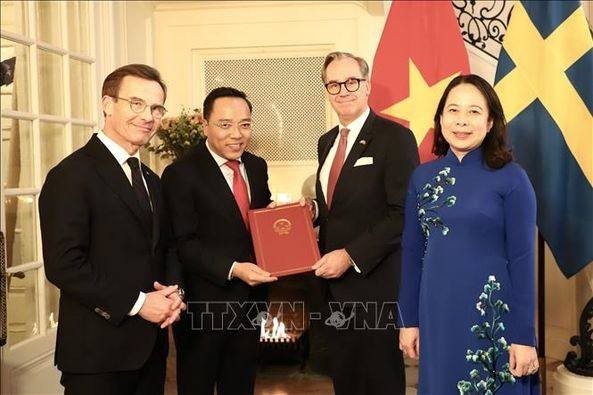 Vietnam - Sweden Traditional Friendship Continues to be Consolidated