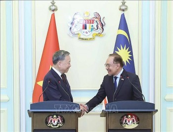 Vietnam, Malaysia Look Forward to New Era of Development