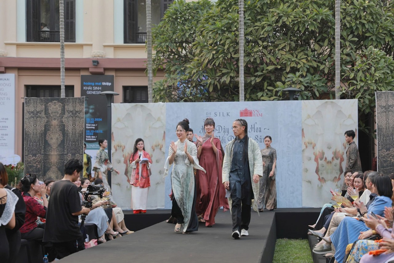 Silk Collection Highlights Vietnam's Heritage