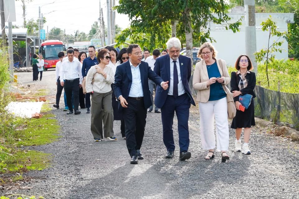 EU Delegation Highlights Green Energy Transition in Can Tho and Tra Vinh