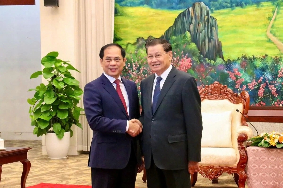 vietnam news today dec 18 laos prioritizes cementing special relationship with vietnam