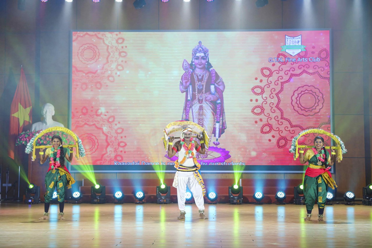 At the festival, cultural and artistic performances by Vietnamese and Indian artists were among the main activities, contributing to mutual understanding of each other’s cultures and arts. (Photo: Dinh Hoa) At the festival, cultural and artistic performances by Vietnamese and Indian artists were among the main activities, contributing to mutual understanding of each other’s cultures and arts. (Photo: Dinh Hoa)