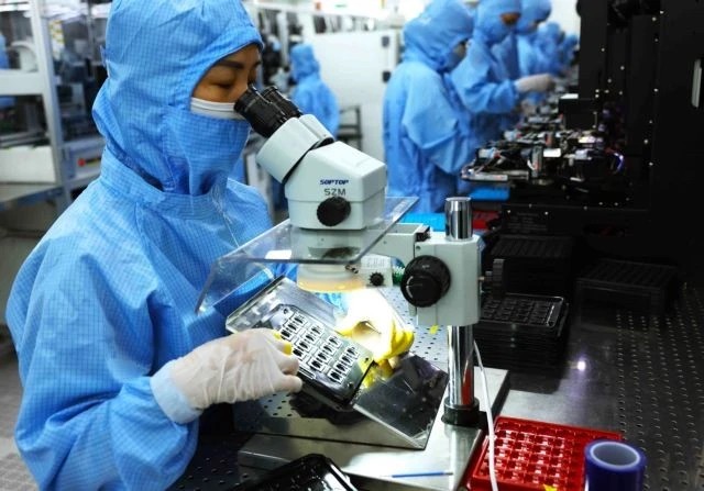 vietnam news today jan 4 vietnam set to become regional manufacturing tech hub this year
