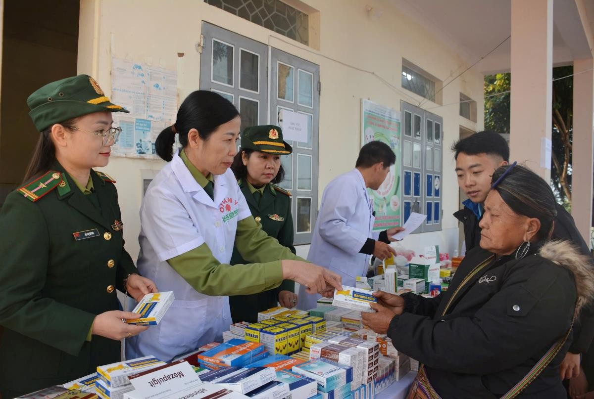 Zero-Vietnam-Dong market to distribute essential goods free of charge, along with free medical consultations, health check-ups, and medications for the people