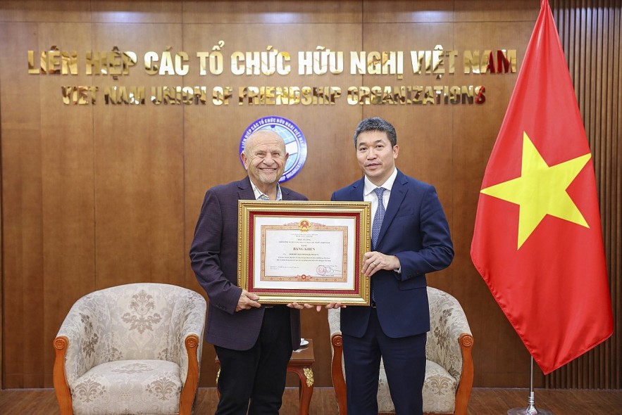 GIBTK President in Vietnam Honored for his Contribution to Vietnam's Sustainable Development