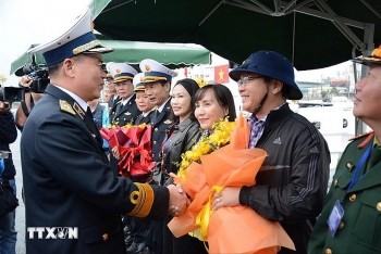 Naval Region 3 Brings Tet Atmosphere to Fatherland's Outpost Islands