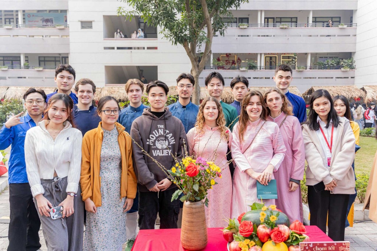 International Students in Hanoi Eager to Celebrate Tet