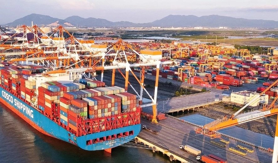 vietnam news today feb 2 bustling export import activities signal boon year ahead