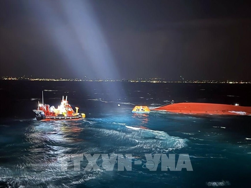 Three Vietnamese Fishermen Saved Off Jeju Coast