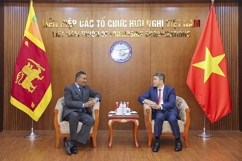 VUFO President Received and Worked with Sri Lankan Ambassador to Vietnam