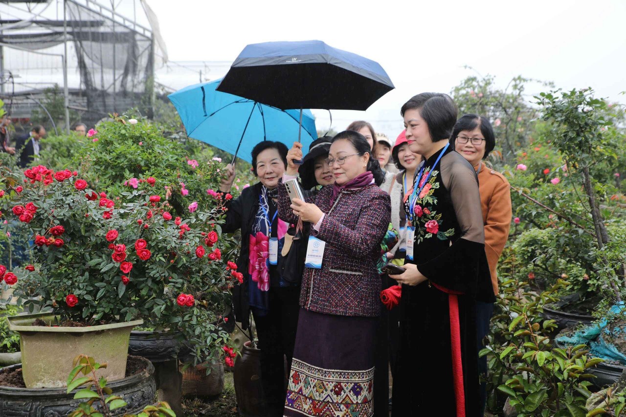 More Than 400 International Delegates Participate In The Friendship Spring Tour In Hanoi