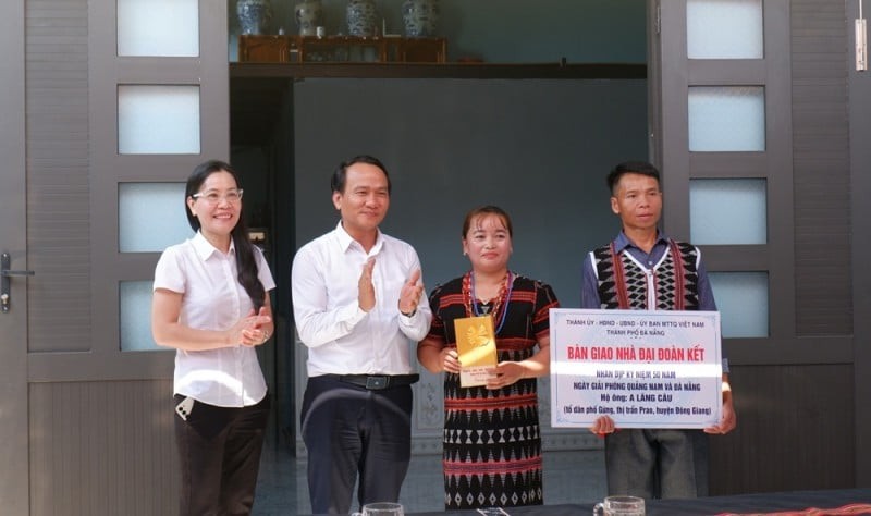 Da Nang Assists Quang Nam to Improve Housing and Social Welfare