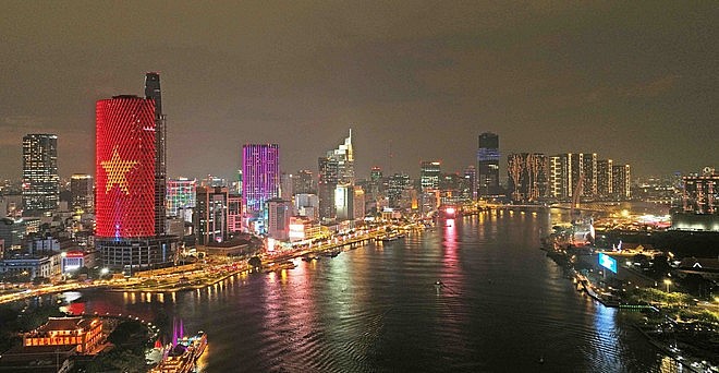 Ho Chi Minh City – the country’s leading economic, cultural, and tourism hub – lit up brilliantly at night. (Photo: VNA)