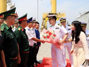 RoK Navy Ship Pays Friendly Visit to Da Nang City