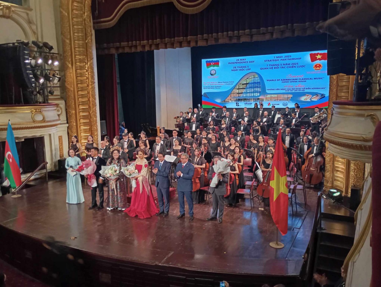 Concert In Hanoi Highlights Vietnam - Azerbaijan Ties