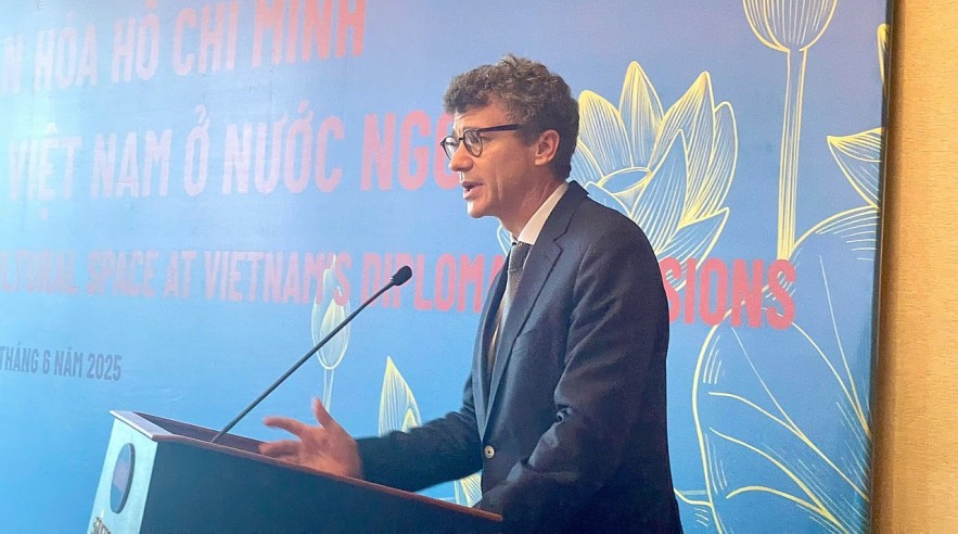 Vietnamese Representative Missions Introduce Ho Chi Minh Cultural Space to Int'l Friends