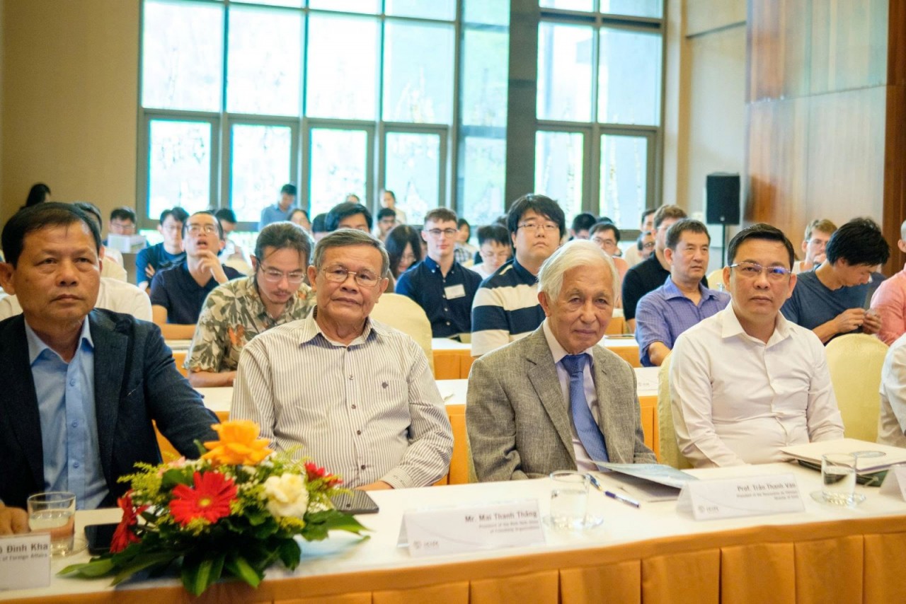 Delegates attended the opening of the “2025 Advanced Summer School on Quantum Field Theory and Quantum Gravity.”