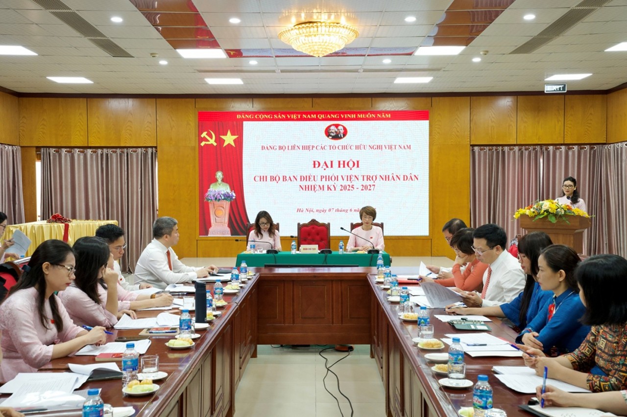 8 Party Cells under Viet Nam Union of Friendship Organizations Party Committee Completed Congress for 2025 - 2027 Tenure
