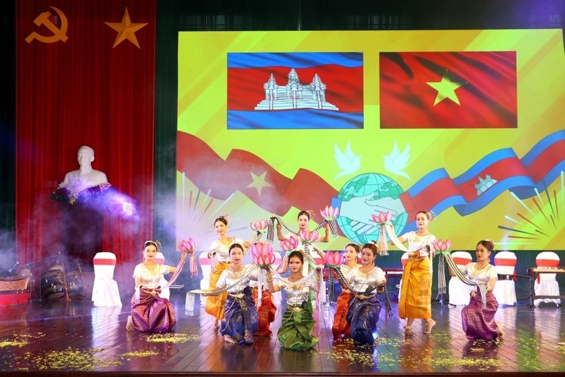 Vietnam News Today (Jun. 16): Vietnam–Cambodia Art Exchange Promotes Cultural Ties