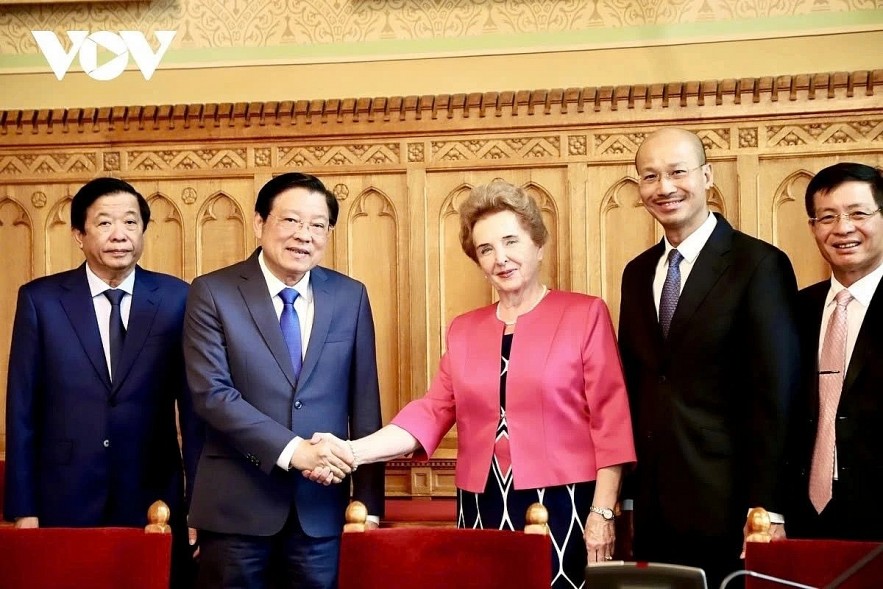 Vietnam News Today (Jun. 15): s