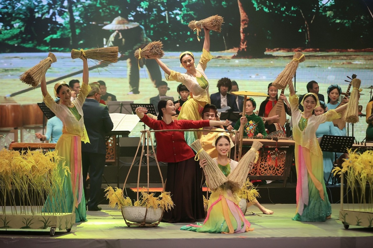 Preserving Vietnamese Identity with a Global Vision
