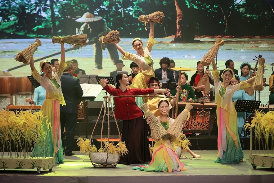 Preserving Vietnamese Identity with a Global Vision