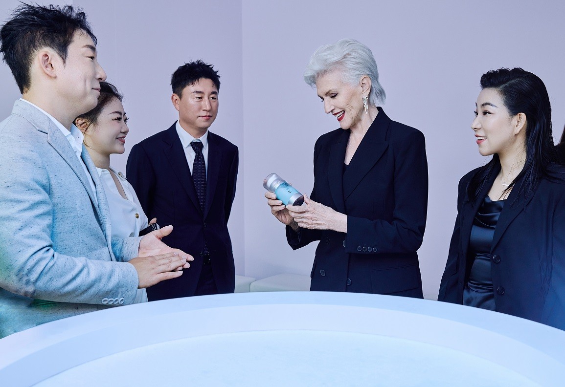 Shinemage Group Appoints Maye Musk and Song Seung Heon as Brand Ambassadors for Oganacell